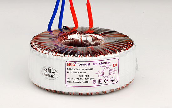 圣元環(huán)形電源變壓器采用優(yōu)質瑪拉膠制作